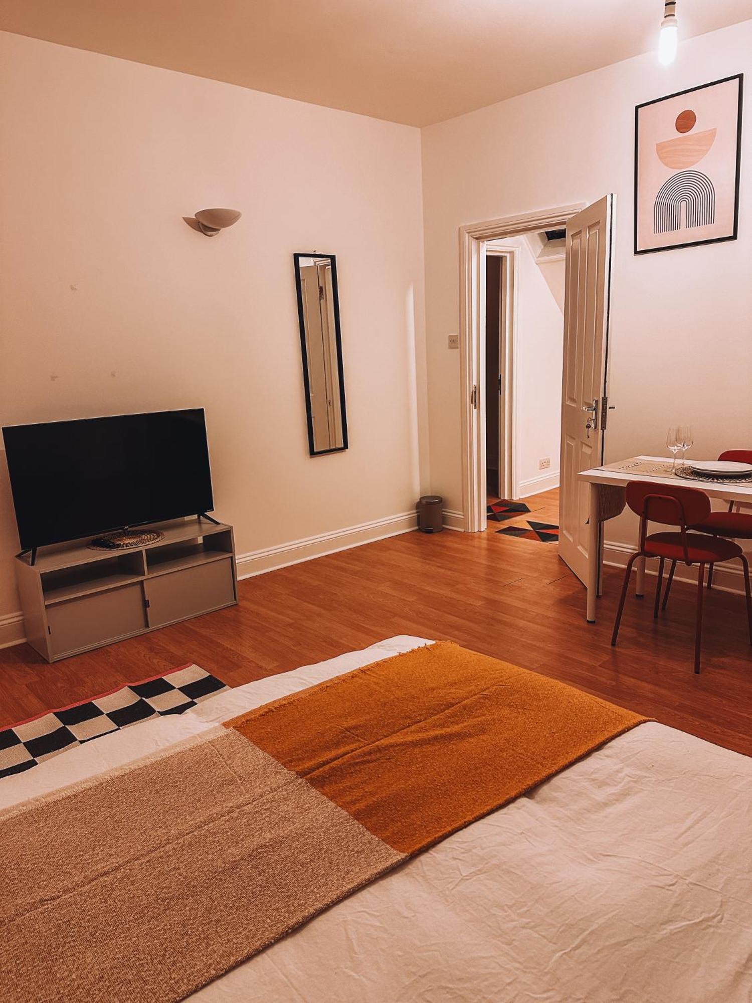 Spacious 3 Rooms In Tooting London Exterior photo