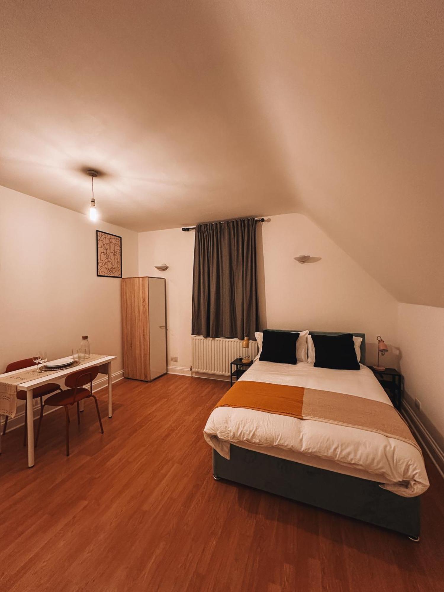 Spacious 3 Rooms In Tooting London Exterior photo
