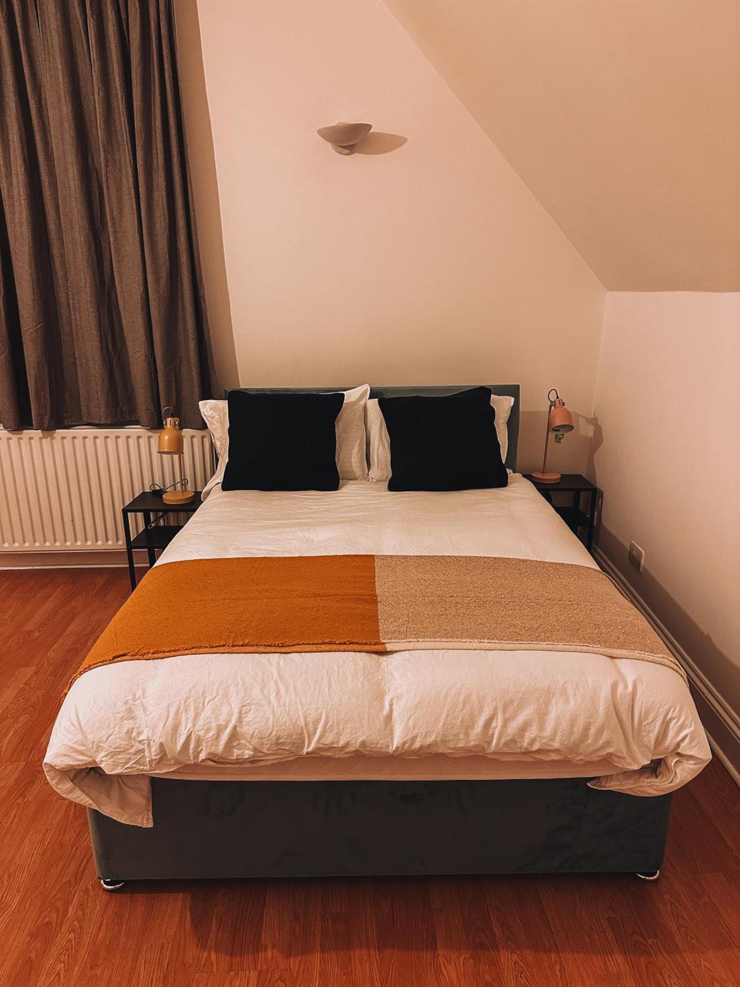 Spacious 3 Rooms In Tooting London Exterior photo
